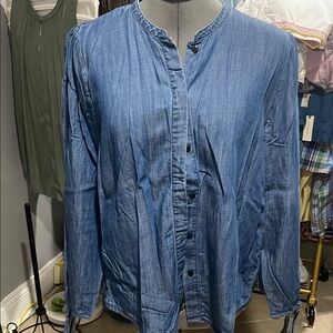 Blue Chambray Denim Button-Up Shirt by Madewell, EUC